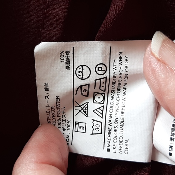 Old Navy blouse. long sleeved pull on .  Size Medium.  Burgundy. - Picture 8 of 13